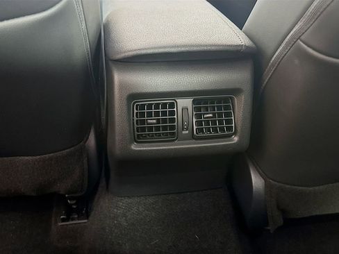 Used 2023 Toyota Camry XLE image 28