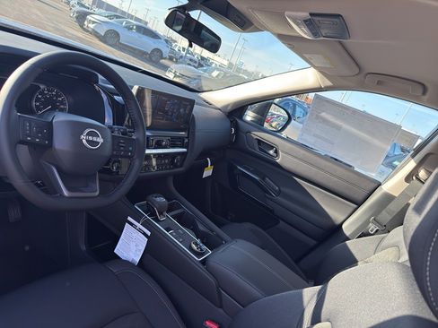 New 2026 Nissan Pathfinder SV image 26