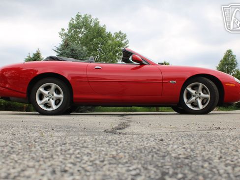 Used 2000 Jaguar XK8 Convertible RWD image 33