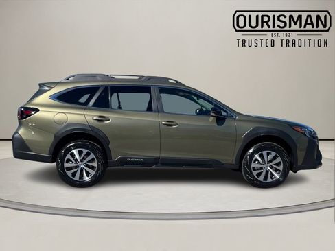 New 2025 Subaru Outback Premium image 3