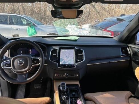 Used 2023 Volvo XC90 T8 Ultimate image 6