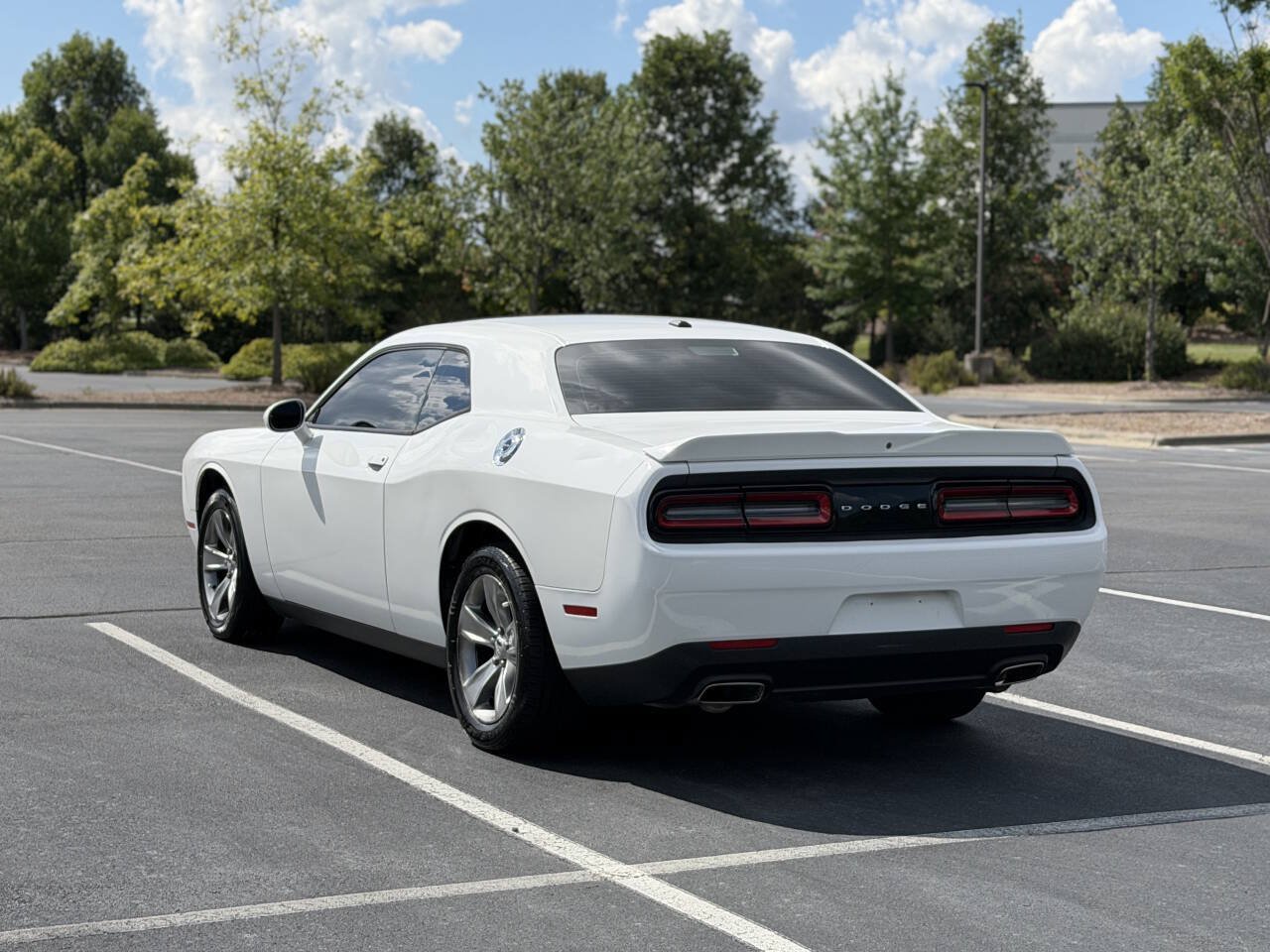 Used 2019 Dodge Challenger SXT RWD image 4