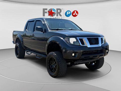 Used 2017 Nissan Frontier SV RWD image 7