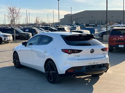 Used 2024 MAZDA MAZDA3 Hatchback w/Premium Plus Pkg image 10