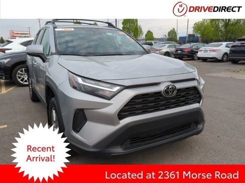 Used 2023 Toyota RAV4 XLE image 1