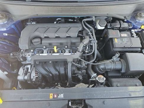 Certified 2025 Hyundai Venue Limited FWD image 21