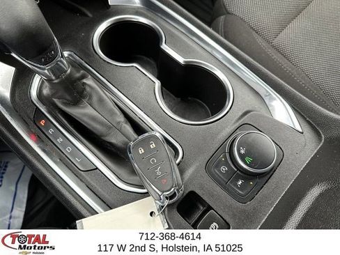 Used 2023 Chevrolet Traverse LT image 14