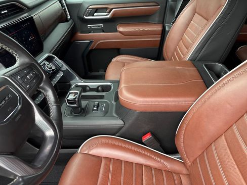 Used 2023 GMC Sierra 1500 Denali Ultimate AWD/4WD image 41