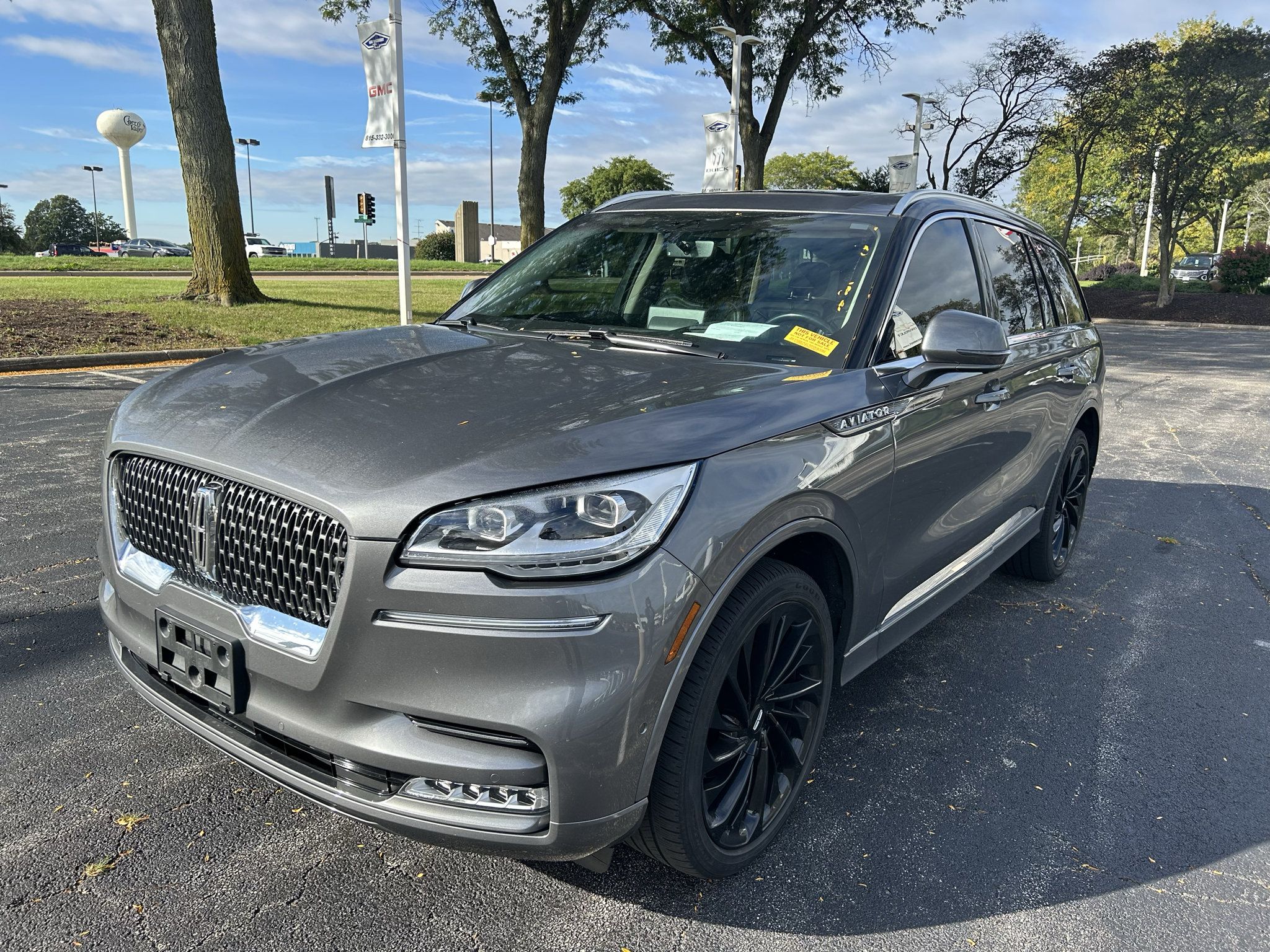 Used 2022 Lincoln Aviator Reserve w/ Equipment Group 201A AWD/4WD image 3