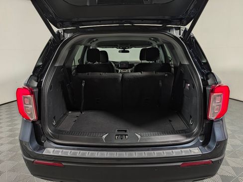 Certified 2023 Ford Explorer XLT AWD/4WD image 6