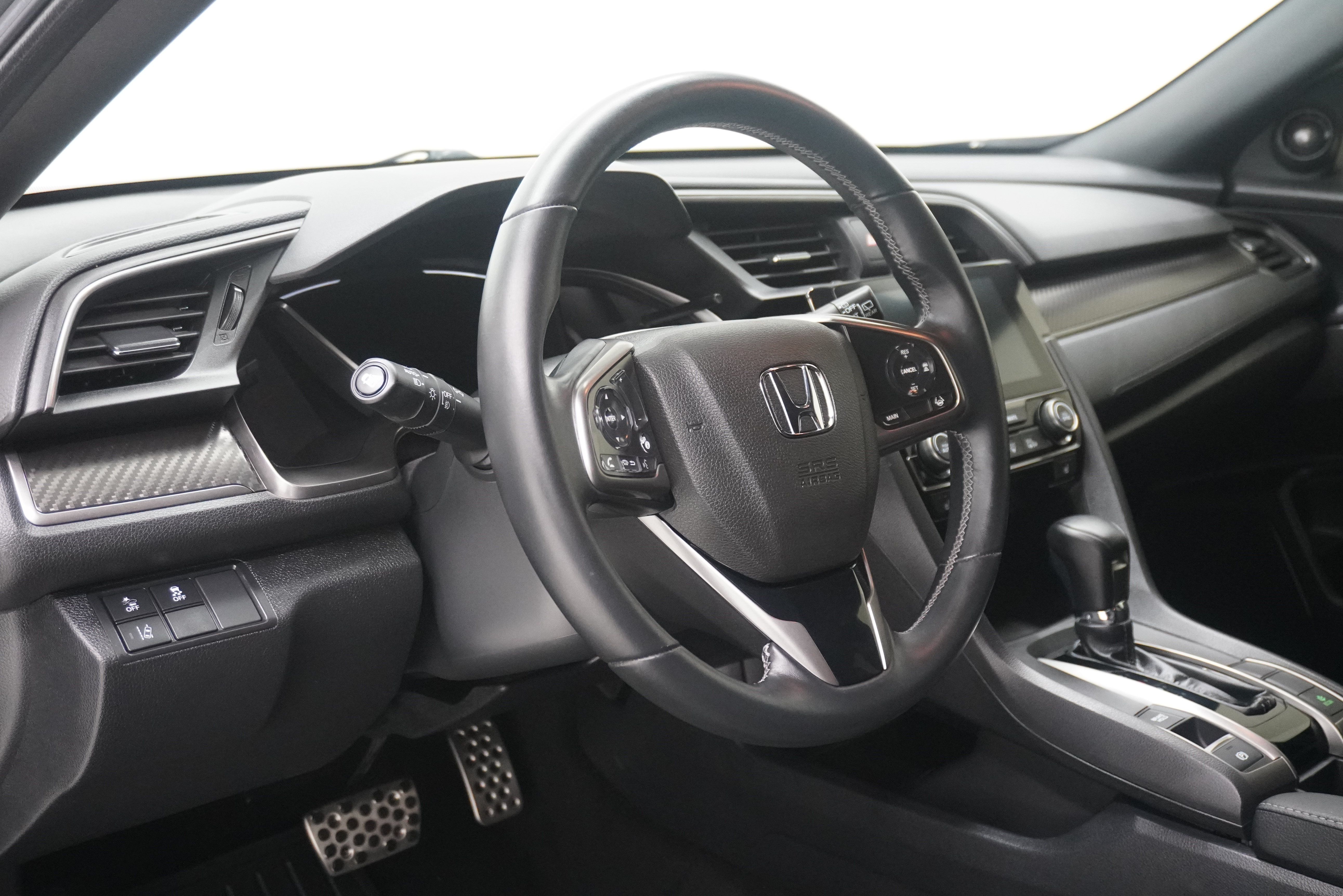 Used 2019 Honda Civic Sport Touring image 10
