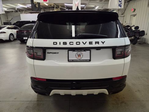 Used 2024 Land Rover Discovery Sport Dynamic SE AWD/4WD image 6