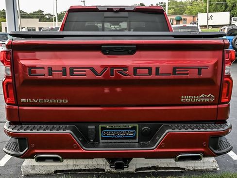 Used 2023 Chevrolet Silverado 1500 High Country w/ High Country Premium Package AWD/4WD image 7