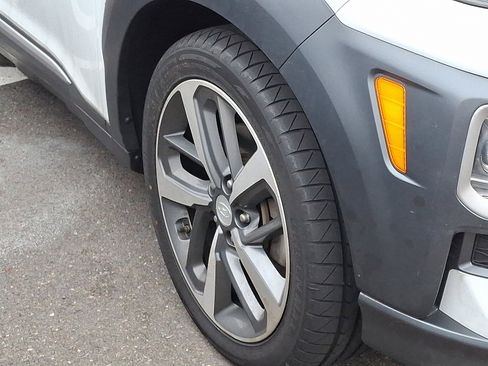 Used 2020 Hyundai Kona Limited image 10