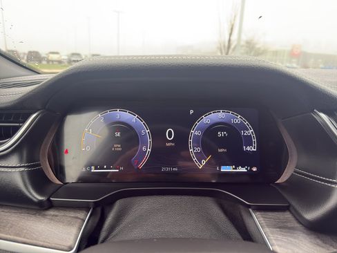 Used 2024 Jeep Grand Cherokee Limited image 17