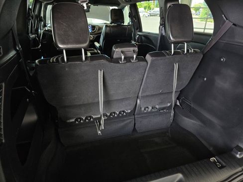 Used 2025 Chrysler Pacifica Select FWD image 14