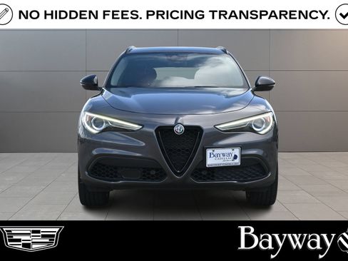 Used 2021 Alfa Romeo Stelvio Sprint w/ Nero Edizione RWD image 2