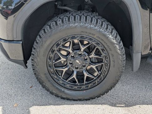 Used 2019 GMC Sierra 1500 AT4 w/ AT4 Premium Package AWD/4WD image 12