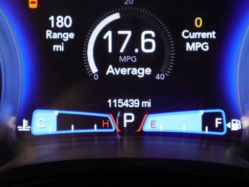 Used 2019 Chrysler 300 S AWD/4WD image 36