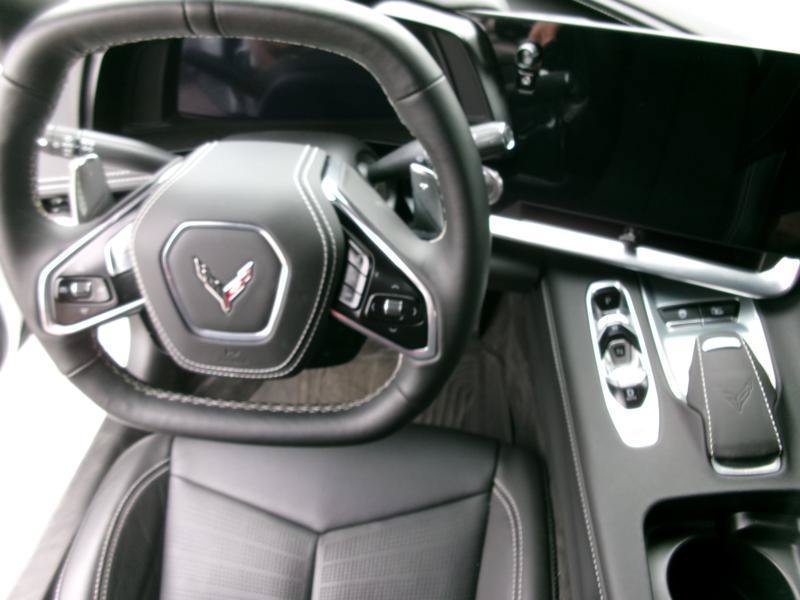 Used 2023 Chevrolet Corvette Stingray Premium Cpe w/ Z51 Performance Package RWD image 17