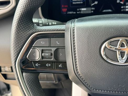 Used 2024 Toyota Tundra Limited image 30