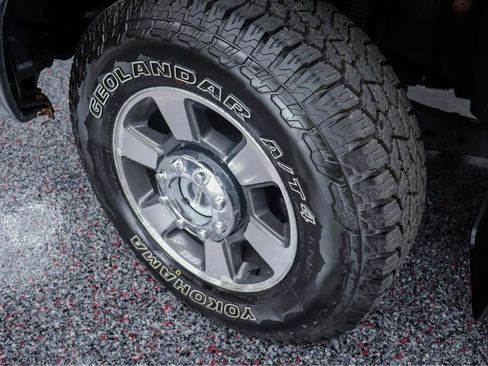 Used 2011 Ford F250 Lariat w/ Lariat Ultimate Pkg AWD/4WD image 30