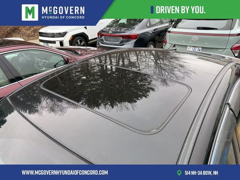 Used 2016 Subaru Legacy 2.5i Limited AWD/4WD image 7