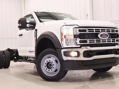 New 2026 Ford F550 4x4 Regular Cab Super Duty image 25