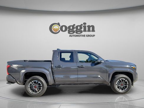 Certified 2025 Toyota Tacoma TRD Sport w/ TRD Sport Upgrade Package RWD image 4