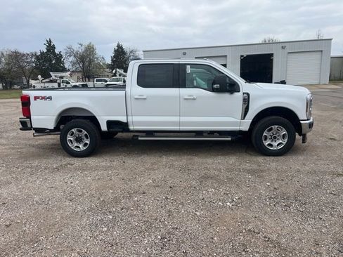 New 2026 Ford F250 XLT image 4