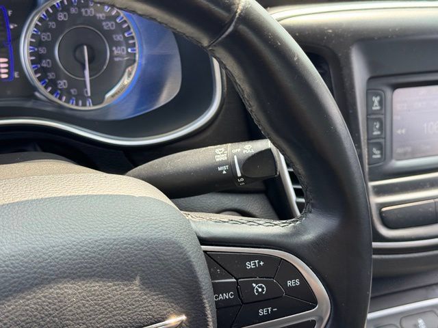 Used 2017 Chrysler 200 LX FWD image 25