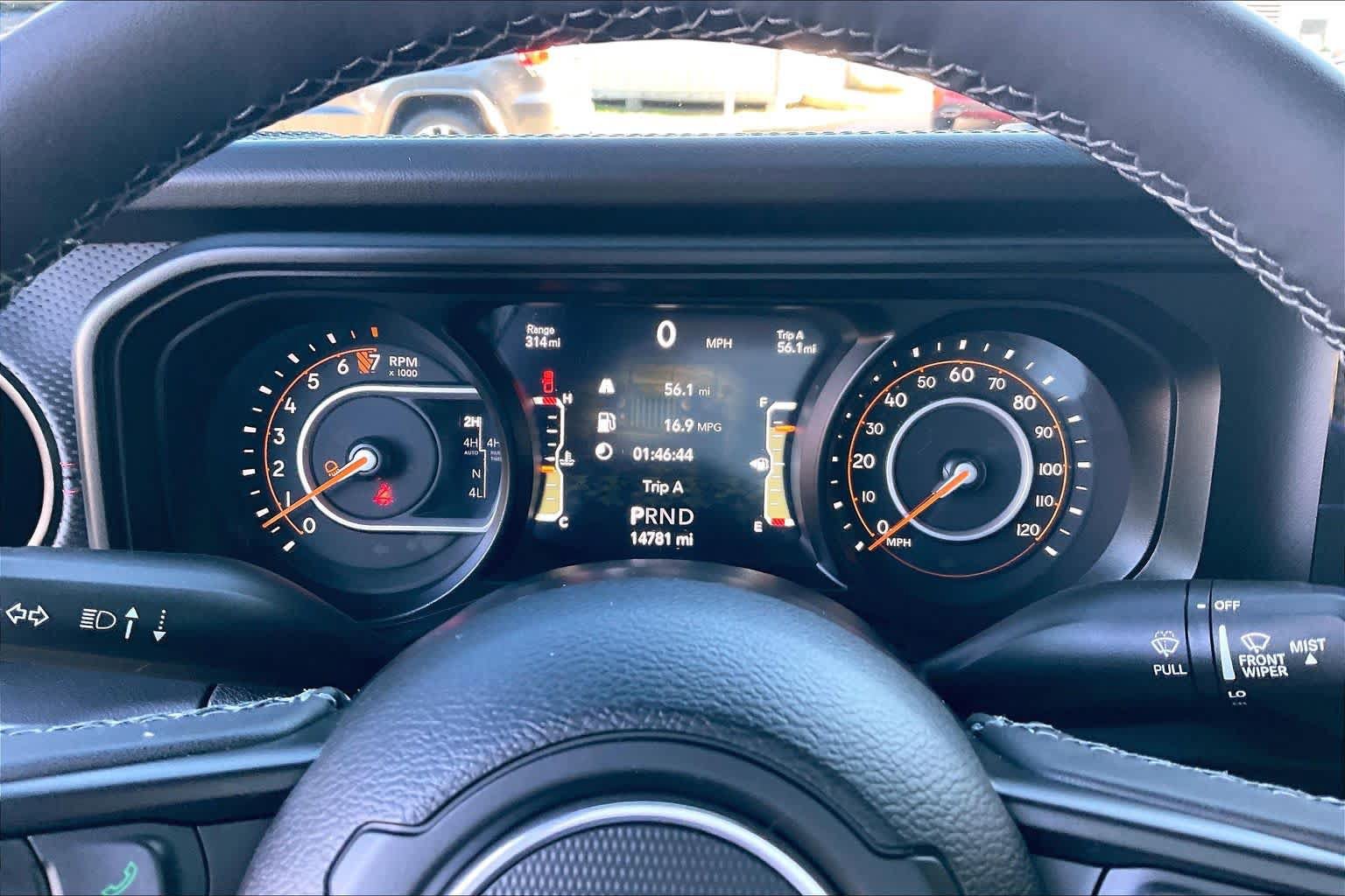 Used 2025 Jeep Gladiator Rubicon AWD/4WD image 22