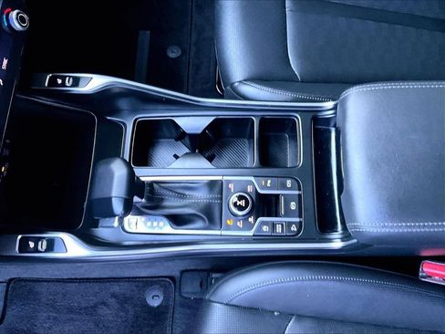 Used 2025 Kia Sorento S AWD/4WD image 20