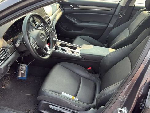 Used 2022 Honda Accord LX image 4