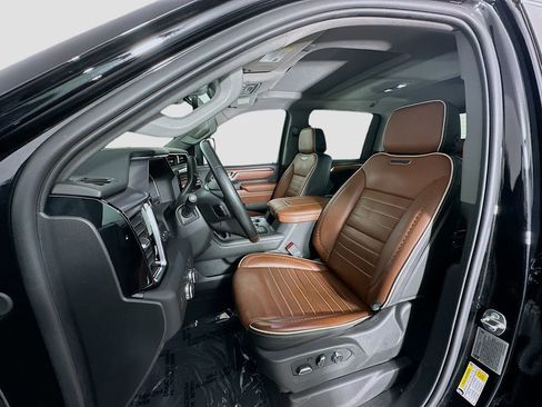 Used 2024 GMC Sierra 3500 Denali Ultimate image 5