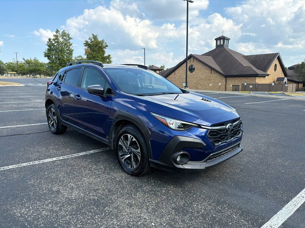 Used 2024 Subaru Crosstrek 2.0i Premium AWD/4WD image 3