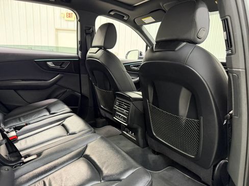 Used 2025 Audi Q7 3.0T Premium Plus AWD/4WD image 18
