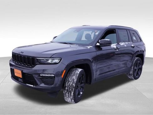 New 2025 Jeep Grand Cherokee Limited w/ Black Appearance Package image 7