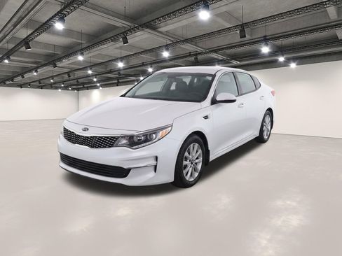 Used 2018 Kia Optima EX FWD image 1