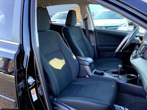 Used 2018 Toyota RAV4 LE w/ All Weather Liner Package image 6