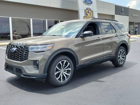 New 2026 Ford Explorer ST-Line AWD/4WD image 8