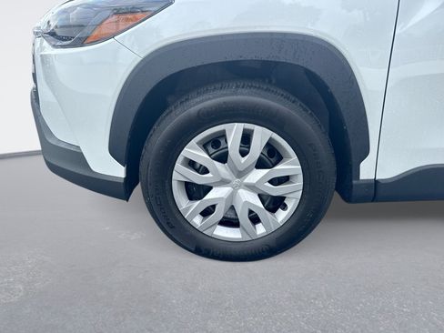 Used 2026 Toyota Corolla Cross L FWD image 11