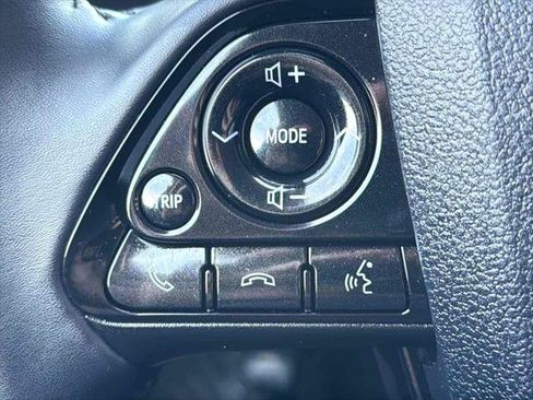 Used 2022 Toyota Prius Prime LE image 16