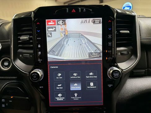 Used 2022 RAM 3500 Laramie AWD/4WD image 19
