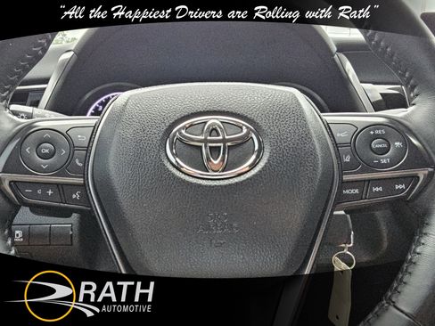 Used 2023 Toyota Camry SE FWD image 13