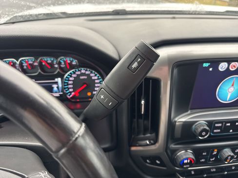 Used 2018 Chevrolet Silverado 1500 LT w/ All Star Edition image 19