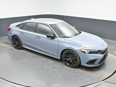 Used 2023 Honda Civic Sport image 1