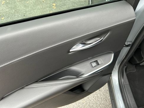 Used 2025 Cadillac XT4 Premium Luxury image 25