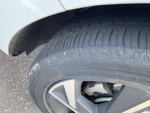 Used 2025 Hyundai Elantra SEL FWD image 12