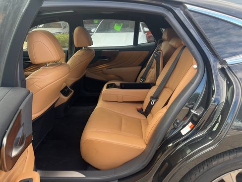 Used 2021 Lexus LS 500 w/ Accessory Package (Z2) image 13